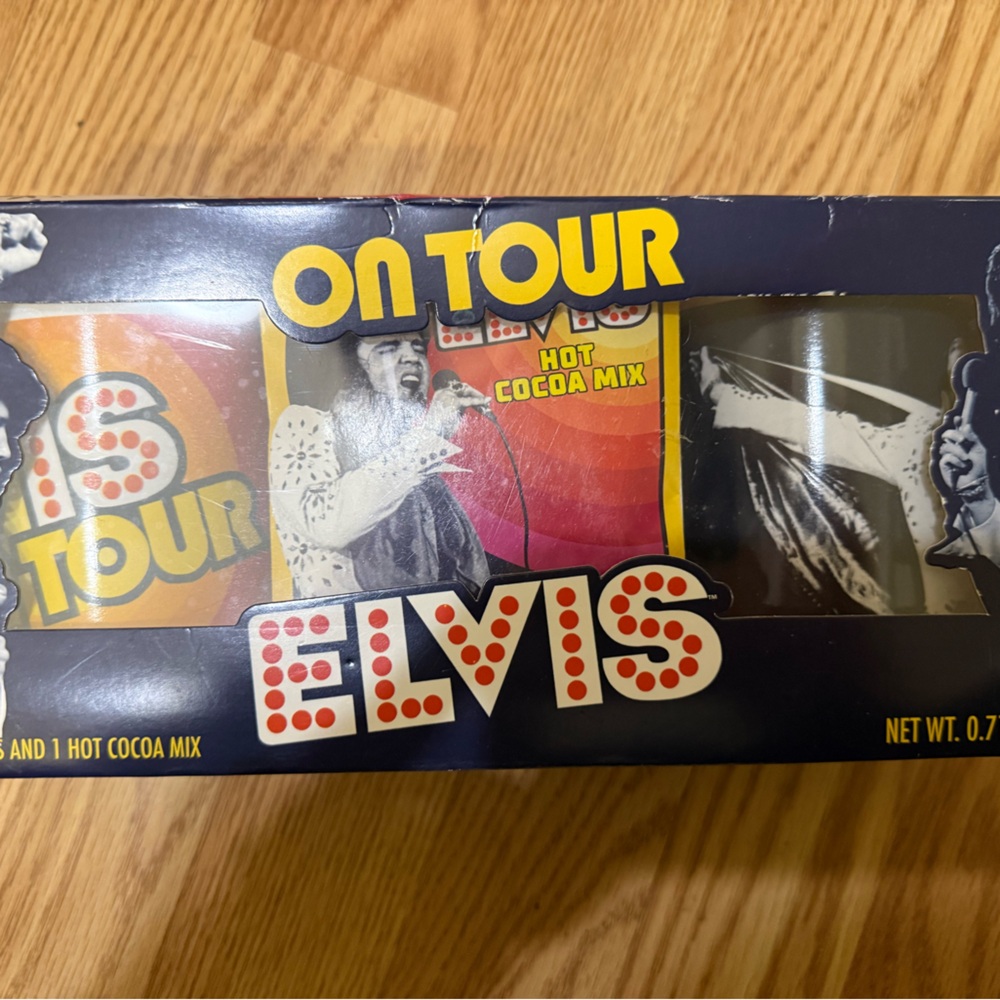 Elvis On Tour Mug‎ Gift Set w/ Nestle Hot Cocoa Mix Collectible Boxed Set